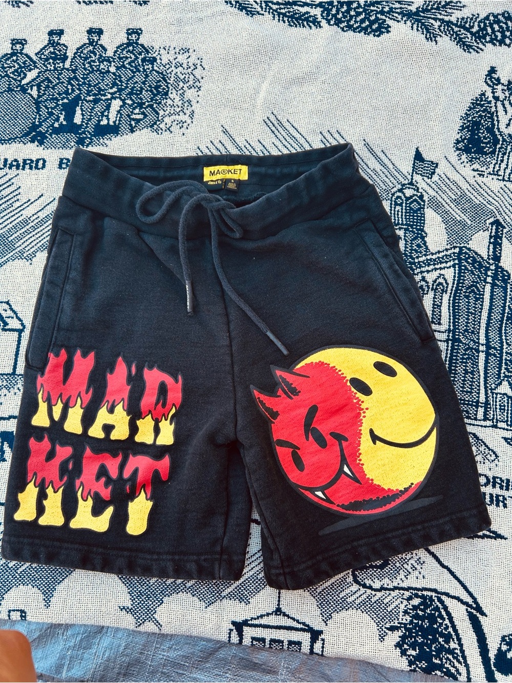 MAQKET Men’s Black Athletic Shorts with Red & Yellow Graphic